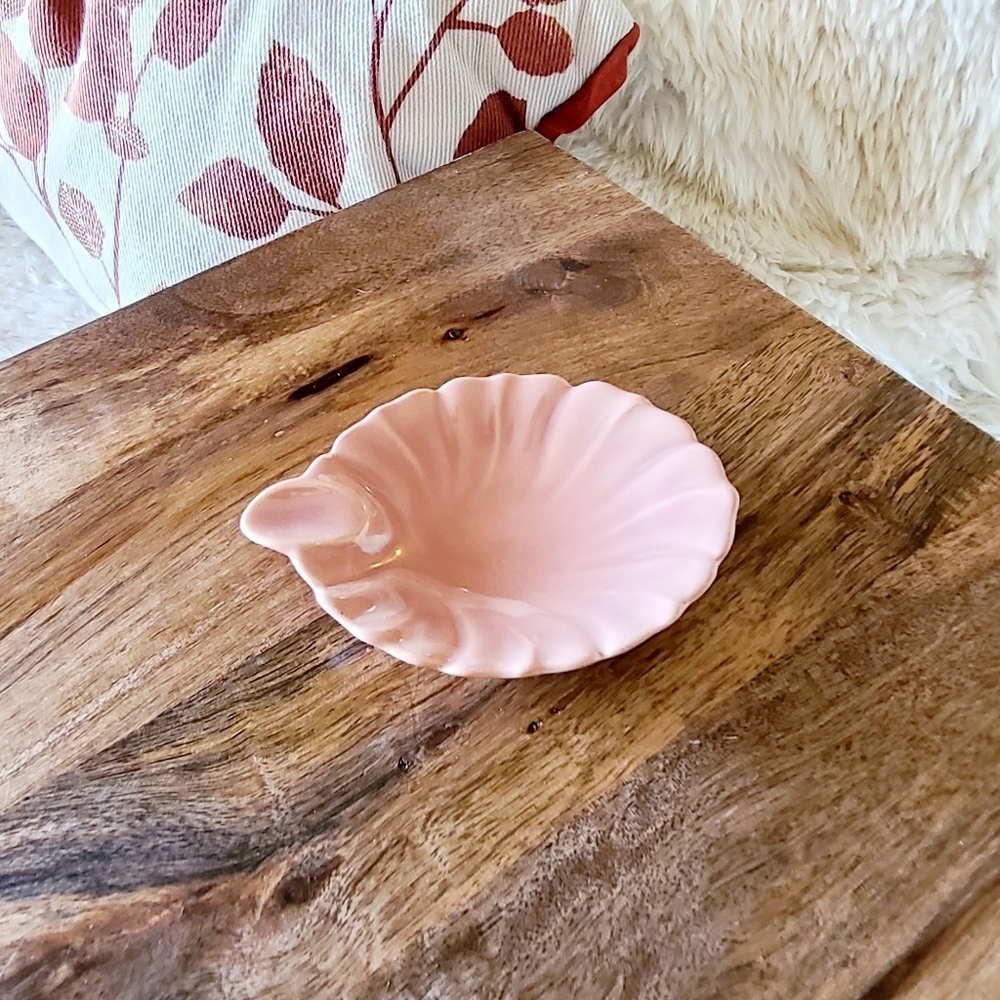 Tiny Vintage Ceramic Shell Ashtray Trinket Dish